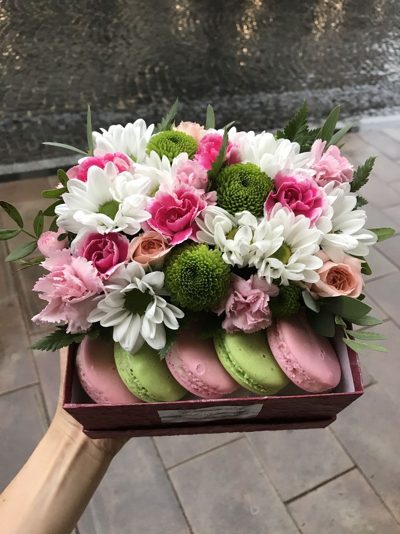 basket-with-flowers5